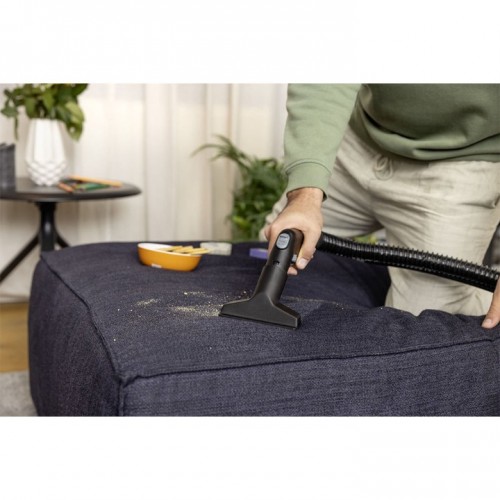 KARCHER SE 4 EU HALI VE KOLTUK YIKAMA MAKİNESİ