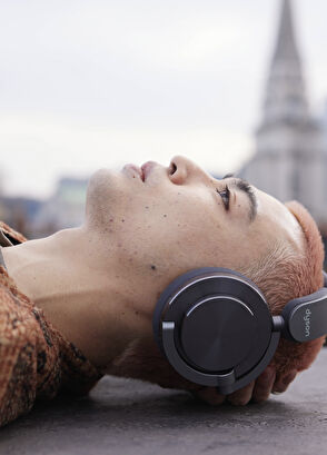 OnTrac™ Metalik Siyah Kulak Üstü Bluetooth Kulaklık